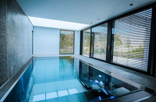 constructeur piscine inox lausanne